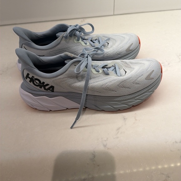 Women’s Hoka sneakers, size 8.5, great condition - Picture 3 of 7